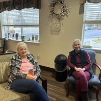 Avamere at South Hill senior living community offering assisted living and respite care in Spokane, WA, residents socializing