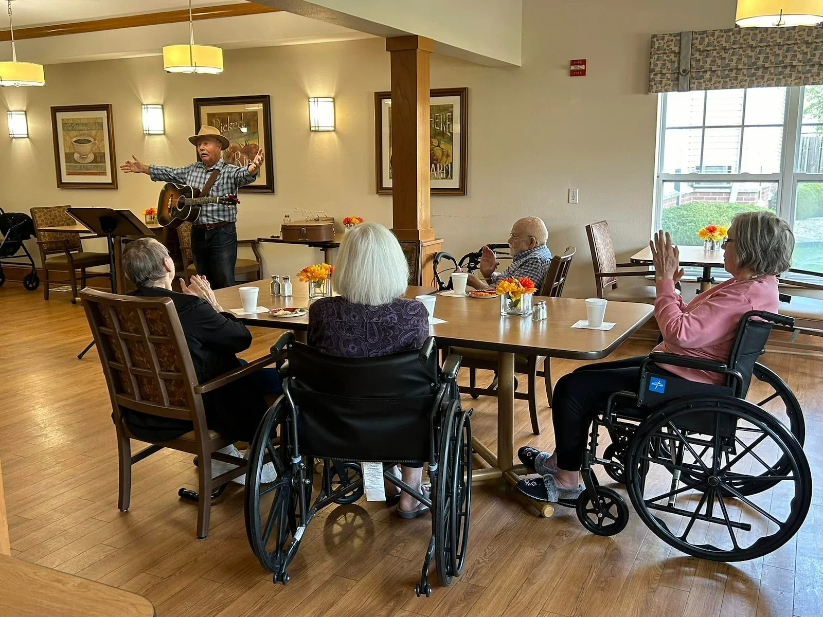 Life at Charter Senior Living of Verona-photo-6