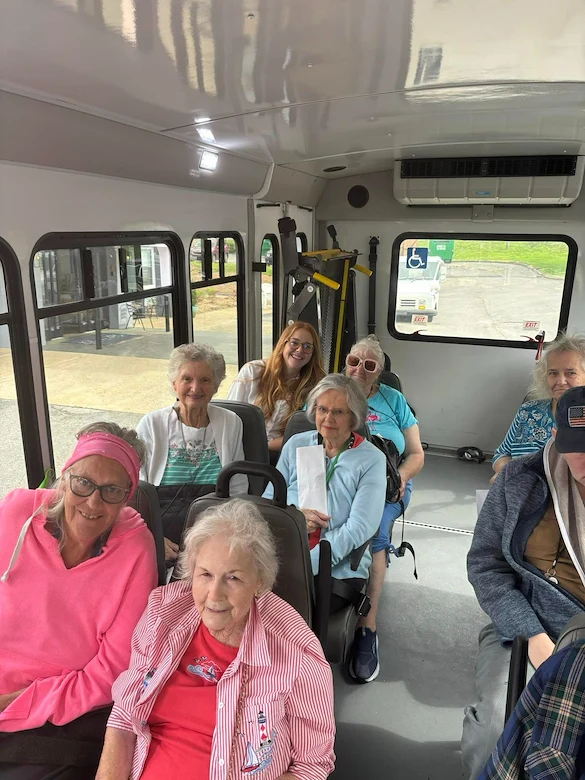 Charter Senior Living of Chattanooga resident enjoy off-site outings