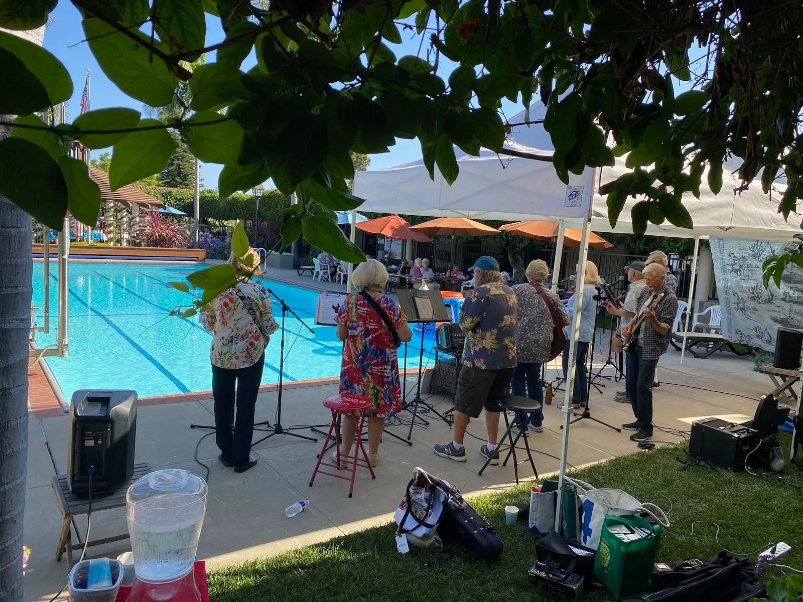 Covenant Living at the Samarkand in Santa Barbara, CA, residents enjoying music outdoors