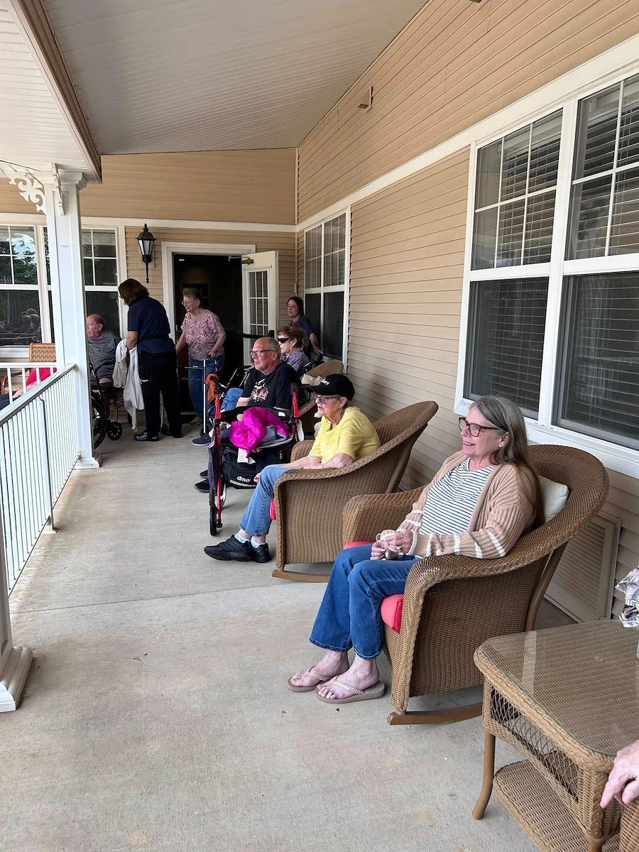 Life at Charter Senior Living of Washington-photo-4