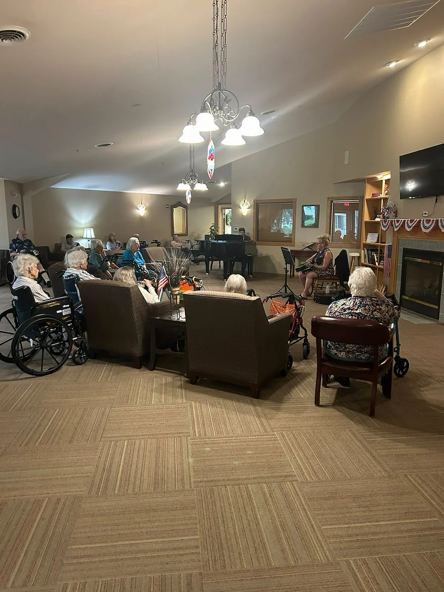 Park Vista Retirement Living – Waupaca, WI, residents enjoy entertainment